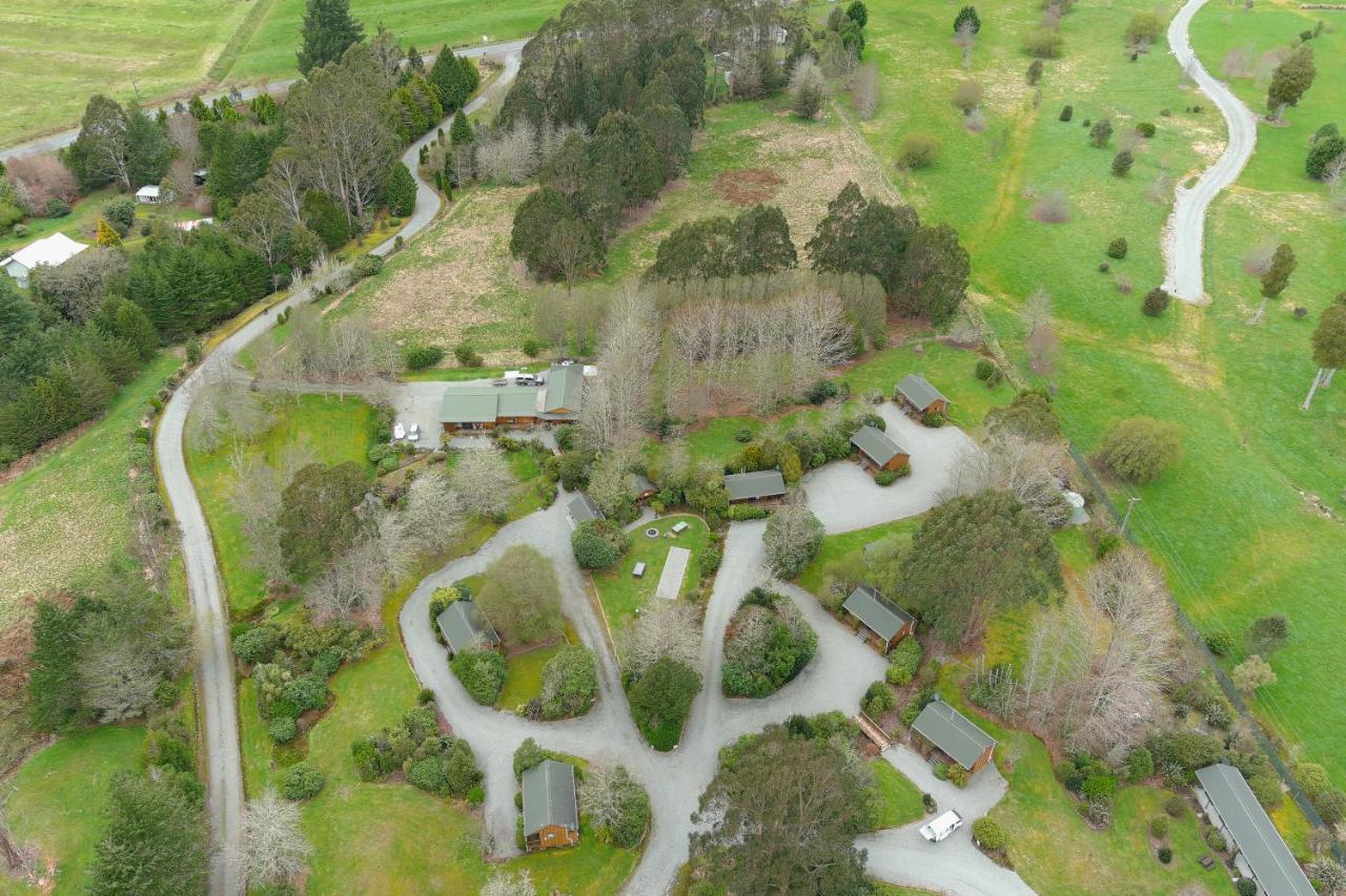 Lake Brunner Country Motel & Holiday Park Moana Esterno foto