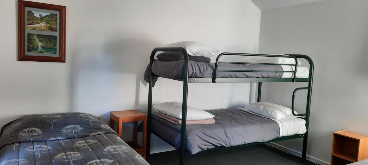 Lake Brunner Country Motel & Holiday Park Moana Esterno foto