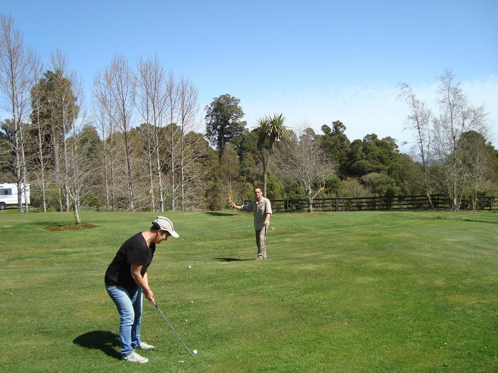 Lake Brunner Country Motel & Holiday Park Moana Esterno foto